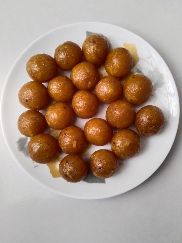 আমের টক ঝাল মিষ্টি নাড়ু - Image 2